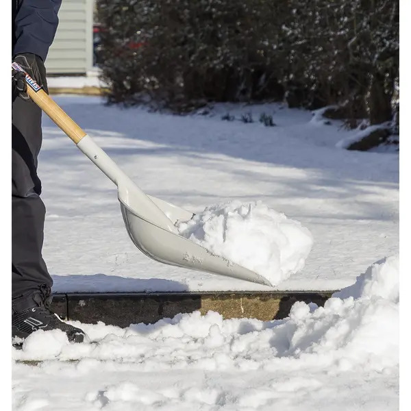 Sealey SS02 General-Purpose Shovel with 900mm Wooden Handle