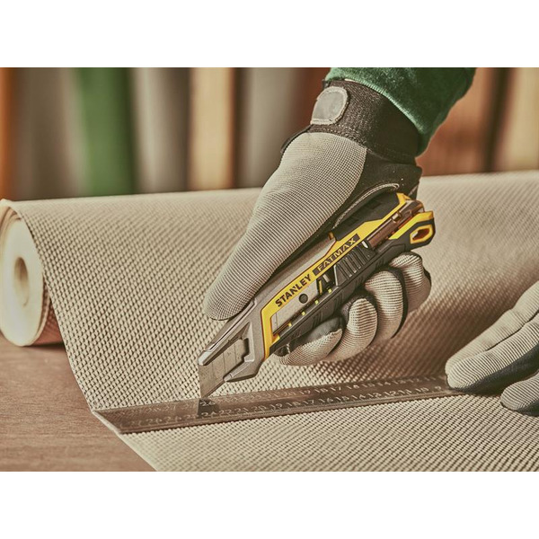STANLEY® Hand Tools FatMax® Snap-Off Knife with Slide Lock 18mm
