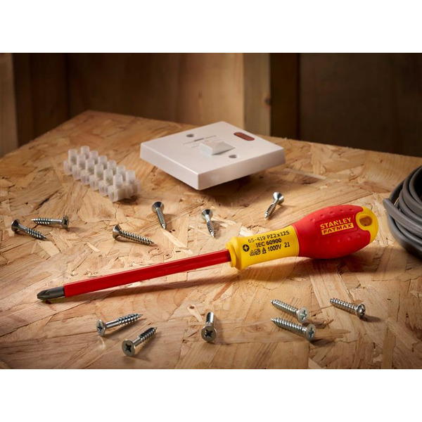 STANLEY® Hand Tools FatMax® VDE Insulated Screwdriver Pozidriv Tip PZ2 x 125mm