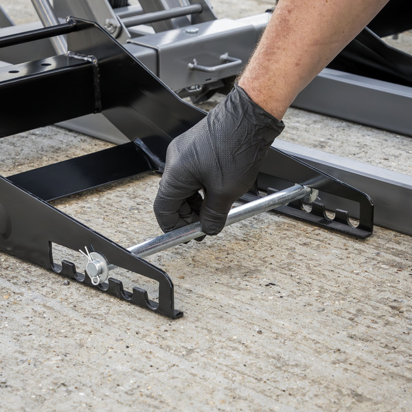 Sealey Hydraulic Mower/Tractor Lift 340kg Capacity