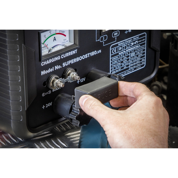 Sealey 12/24V Starter/Charger 180/40A 230V