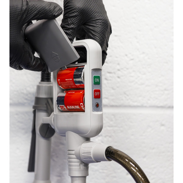 Sealey TP81 Battery Operated Fluid Transfer Pump with Nozzle