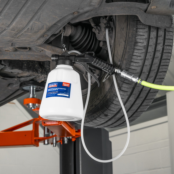 Sealey VS0217 Pneumatic Fluid Extractor/Brake Bleeder 2L