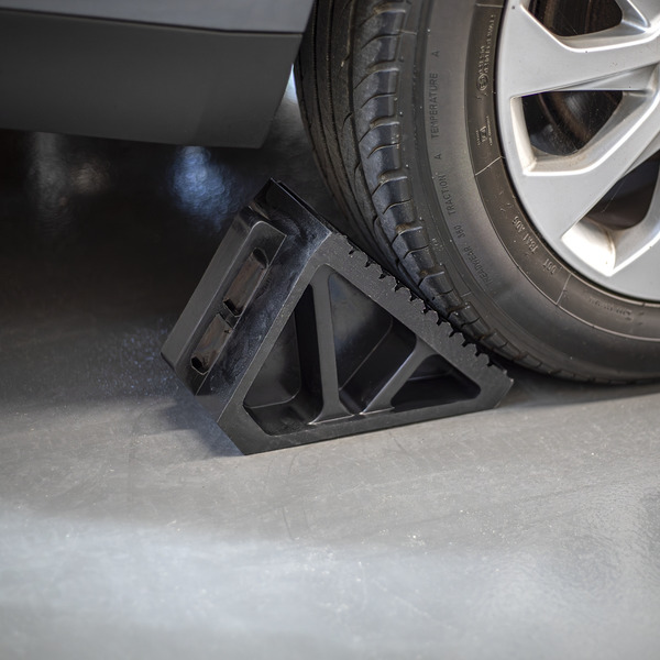 Sealey WC02 Rubber Wheel Chocks - Pair