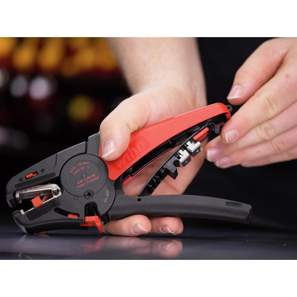 Wiha WHA42062 Automatic Stripping Tool