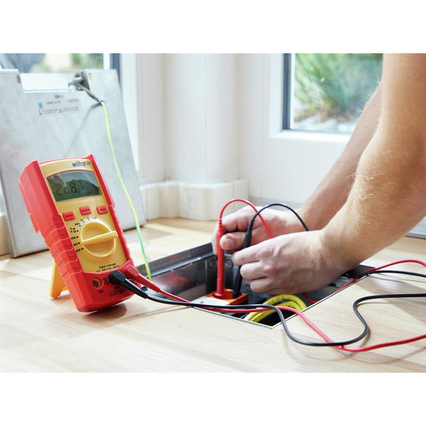 Digital Multimeter 600 V AC, CAT IV