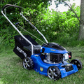 Hyundai 16 / 40cm Cut Lightweight Petrol Push Lawnmower And Extras